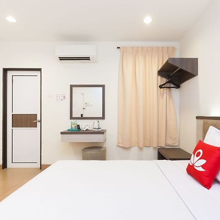 Zen Rooms Pertam Jaya 말라카 외부 사진