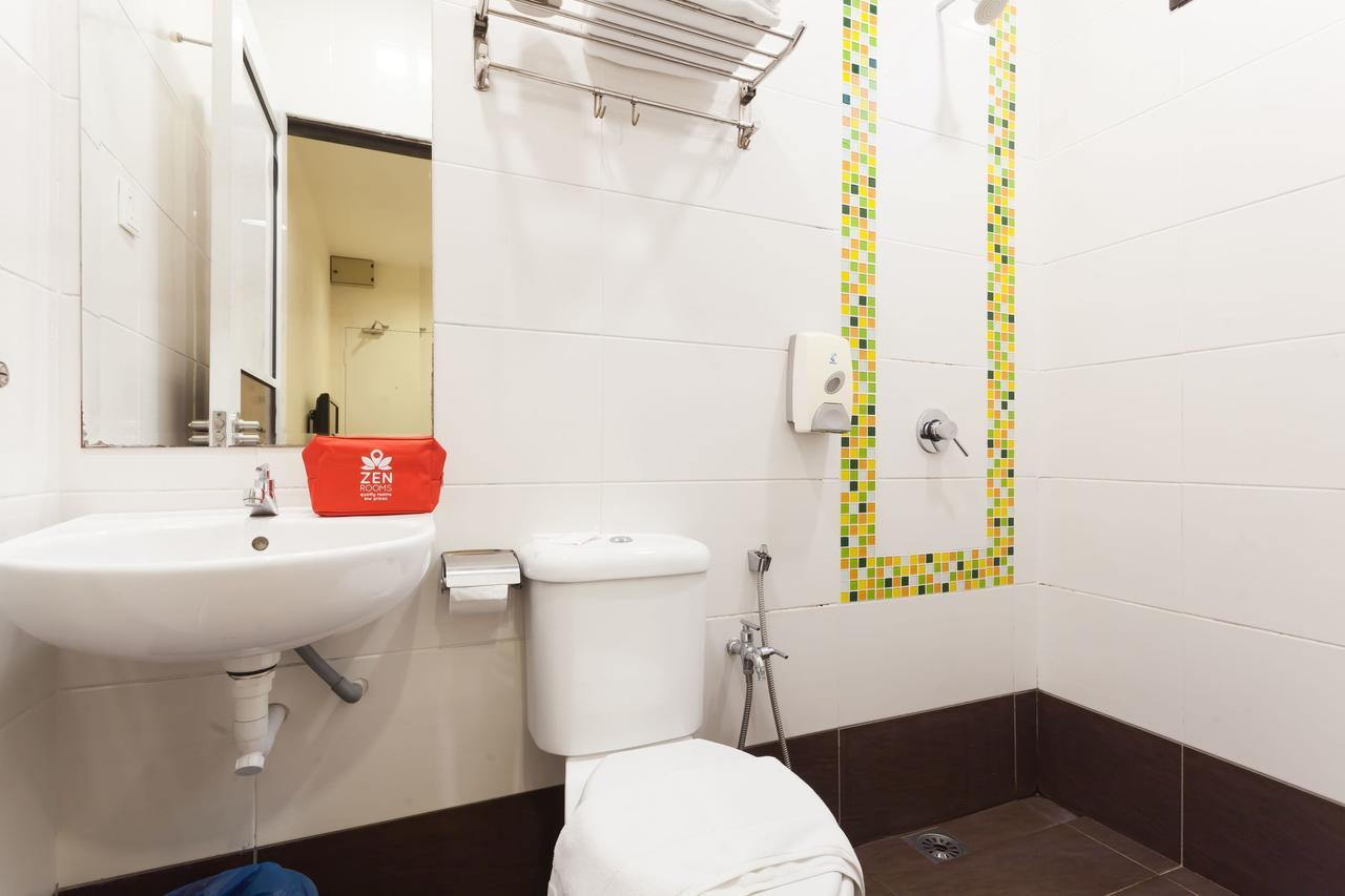 Zen Rooms Pertam Jaya 말라카 외부 사진